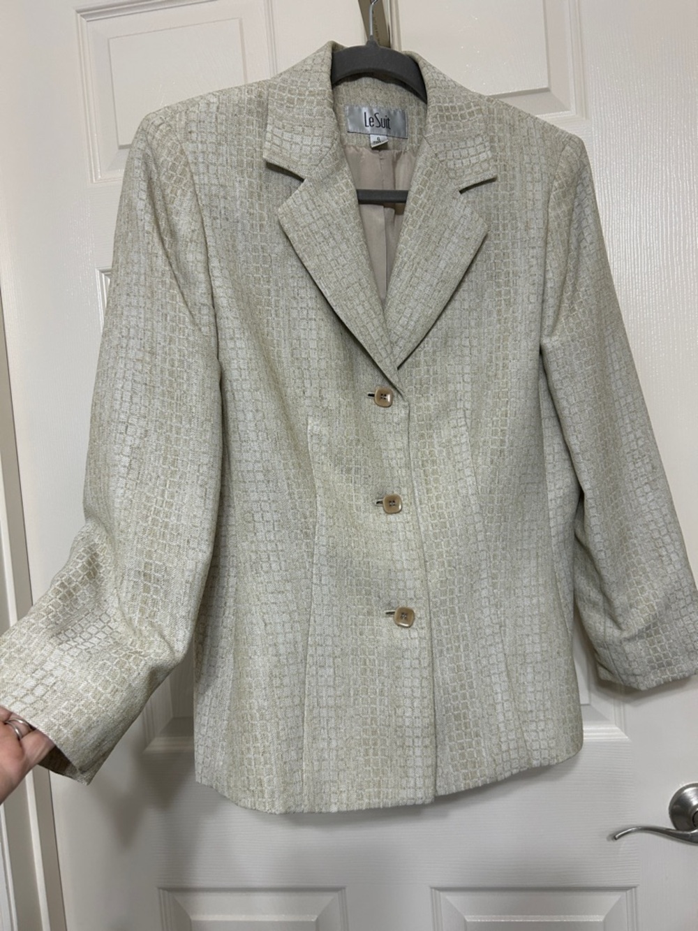 Le Suit Women's Sand Single Breasted Blazer Button Up Tan Subtle Print sz 6 EUC